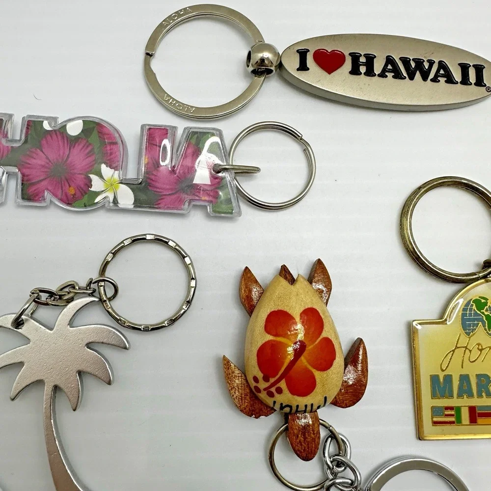 Hawaiian Islands lot 9 Keychain Purse Charm Surfboard Turtle Aloha Maui Marathon